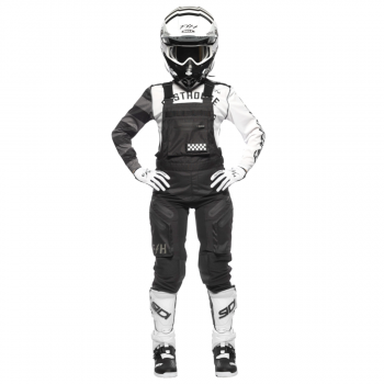  Apparel